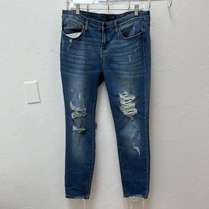 Judy Blue skinny fit ripped Jean 15/32